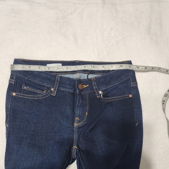 Classic Blue Women's Jeans - Picture 6 of 6